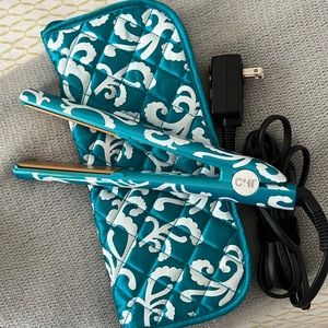 CHI ceramic flats iron